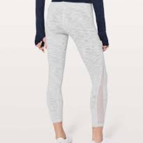 LULULEMON Train Times 7/8 Ice Grey 25" Leggings Size 8 - Picture 2 of 6